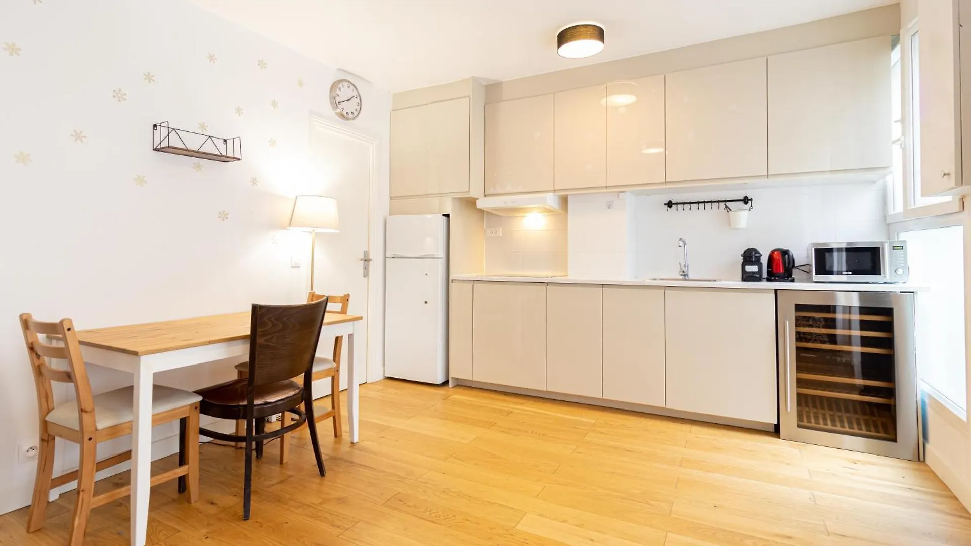 Daire Cosy Flat Close To Arc De Triomphe Paris